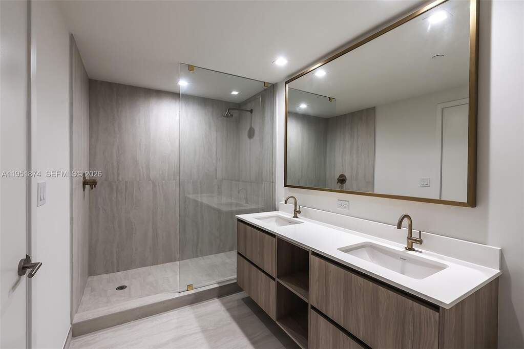 1 Bedroom Apartment/Flat's Image 59
