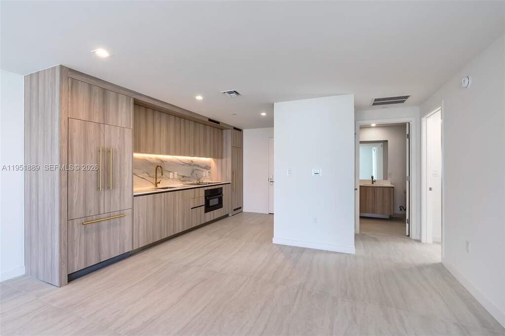Apartment/Flat's Image 20