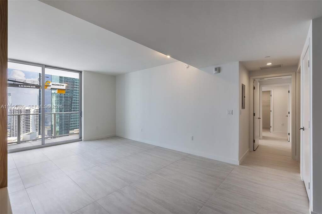 Apartment/Flat's Image 60