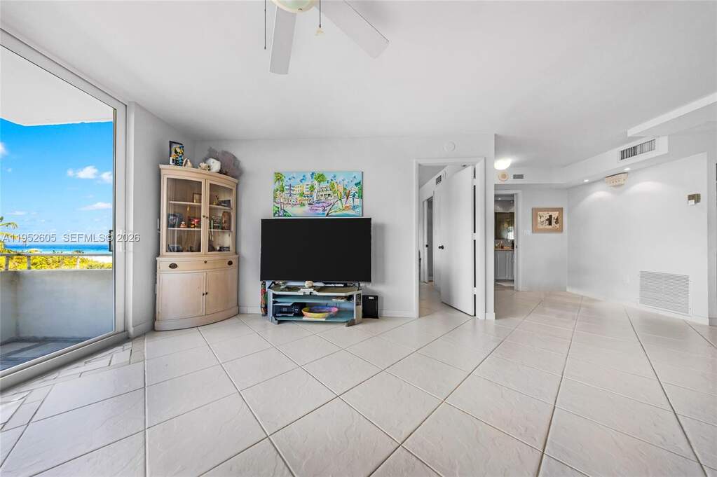 1 Bedroom Apartment/Flat's Image 8