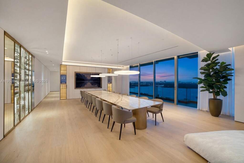 5 Bedroom Apartment/Flat's Image 4