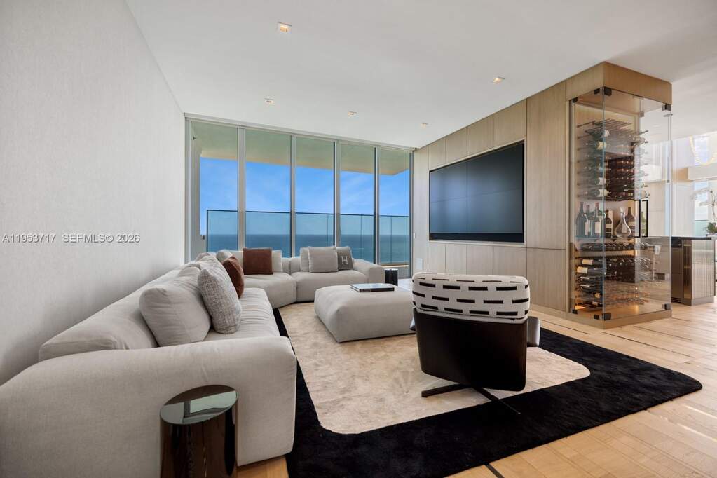5 Bedroom Apartment/Flat's Image 8