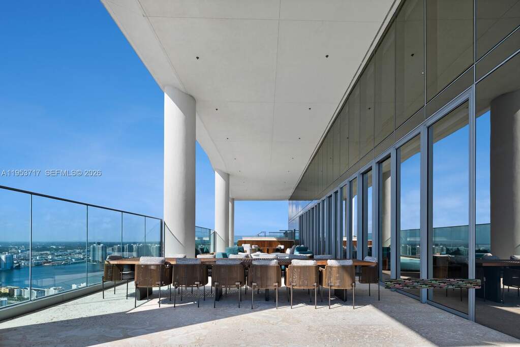 5 Bedroom Apartment/Flat's Image 12