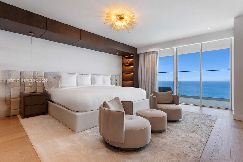 5 Bedroom Apartment/Flat's Image 3