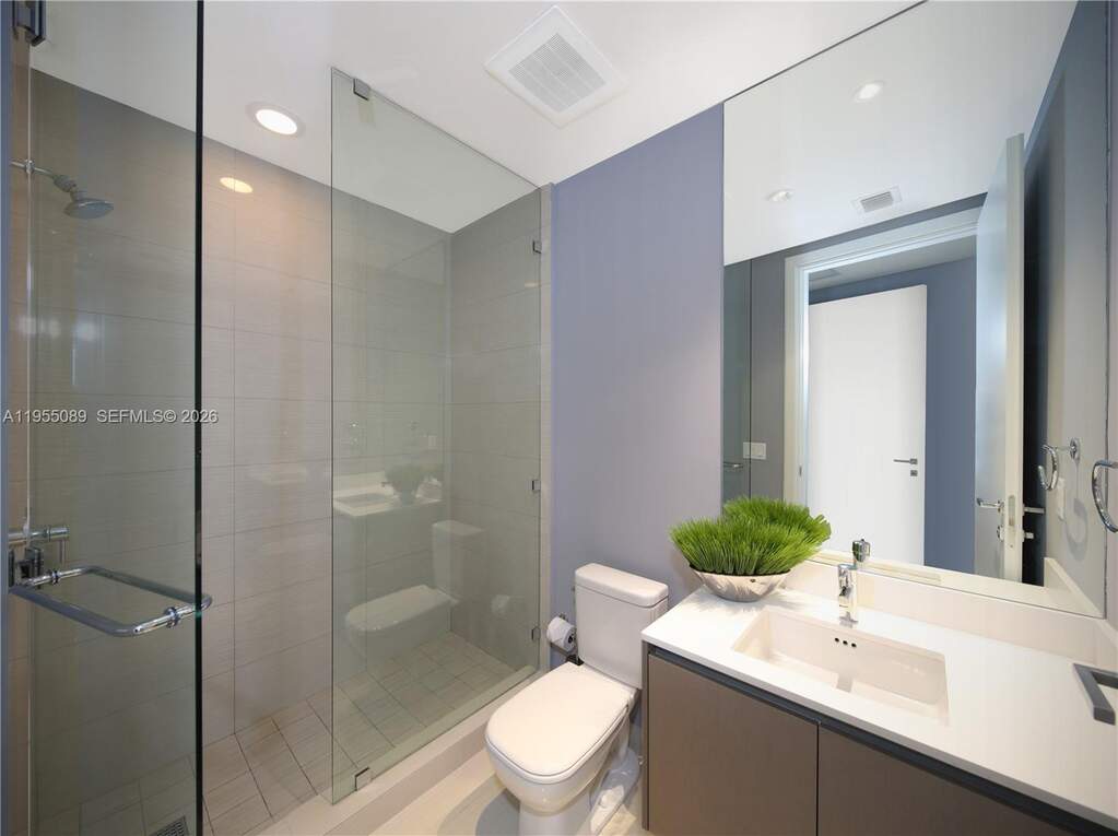 3 Bedroom Apartment/Flat's Image 7