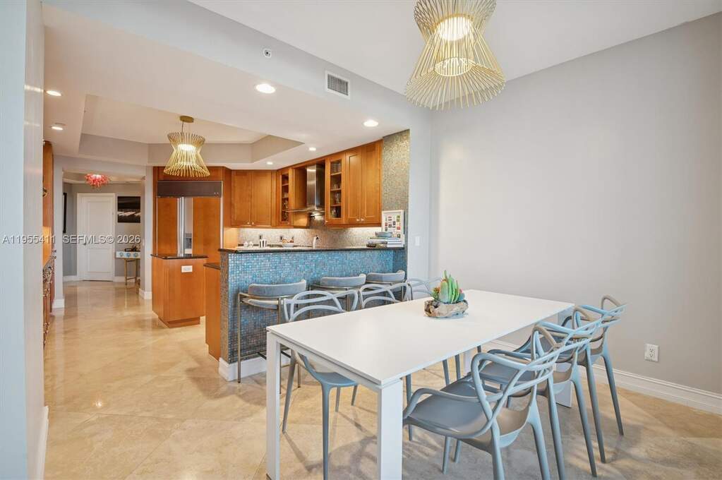 3 Bedroom Apartment/Flat's Image 6