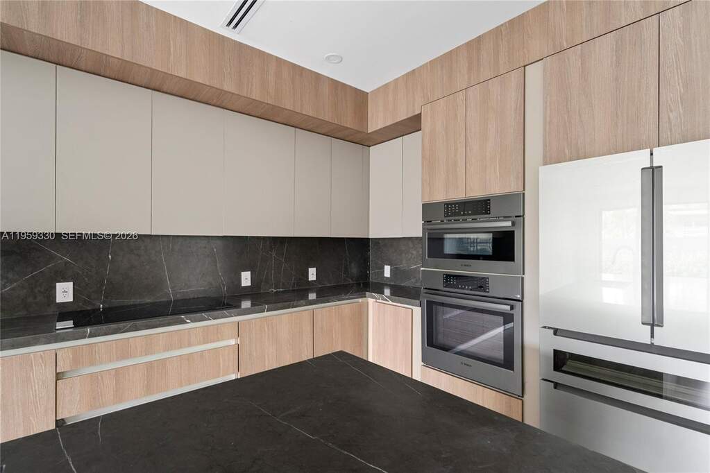 3 Bedroom Villa/Townhouse's Image 20