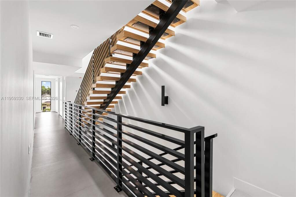 3 Bedroom Villa/Townhouse's Image 22