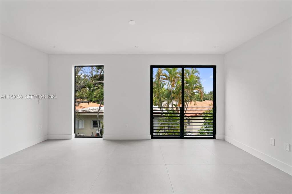 3 Bedroom Villa/Townhouse's Image 23