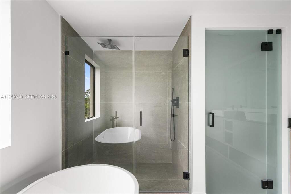 3 Bedroom Villa/Townhouse's Image 29