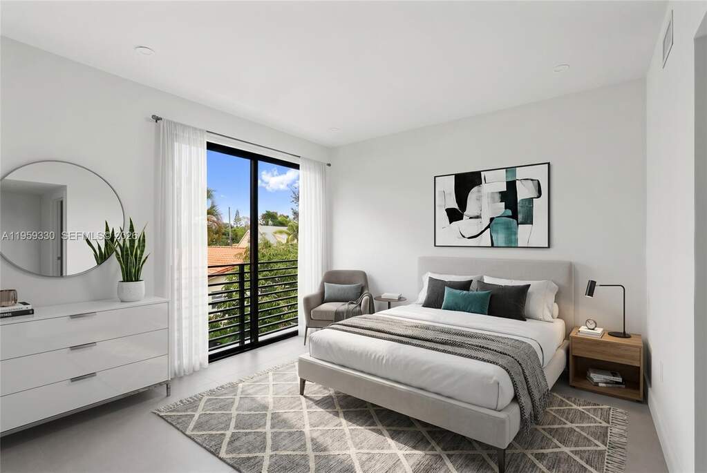 3 Bedroom Villa/Townhouse's Image 3