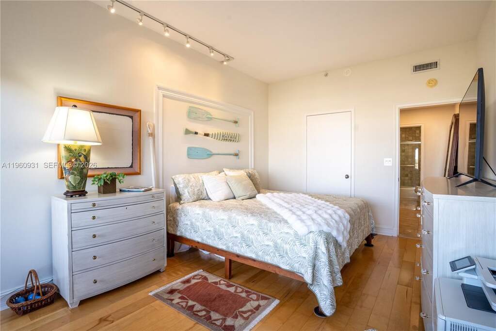 2 Bedroom Apartment/Flat's Image 10