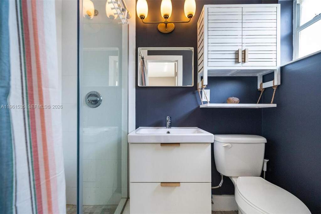 4 Bedroom Multi Unit's Image 12