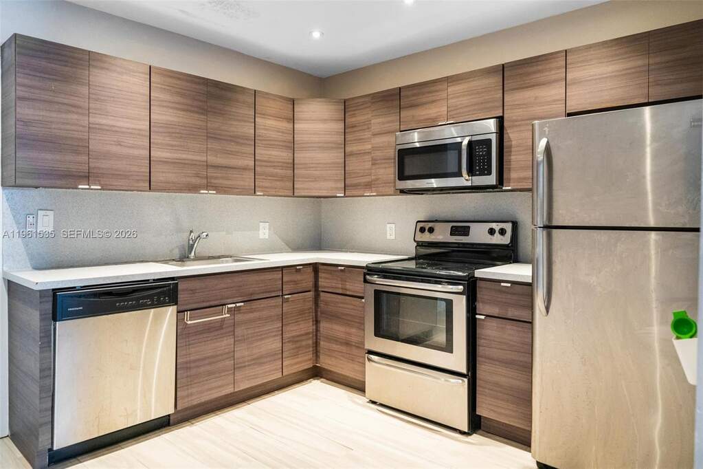 4 Bedroom Multi Unit's Image 4