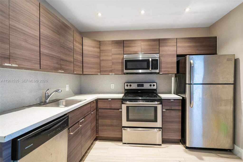 4 Bedroom Multi Unit's Image 5