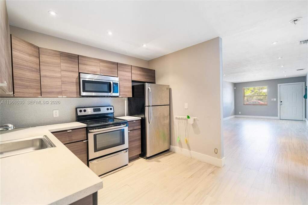 4 Bedroom Multi Unit's Image 6