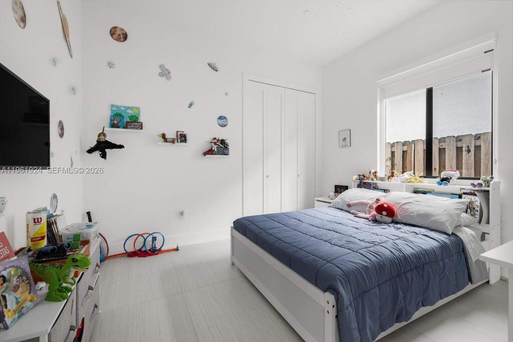4 Bedroom Single Family Home/House's Image 11