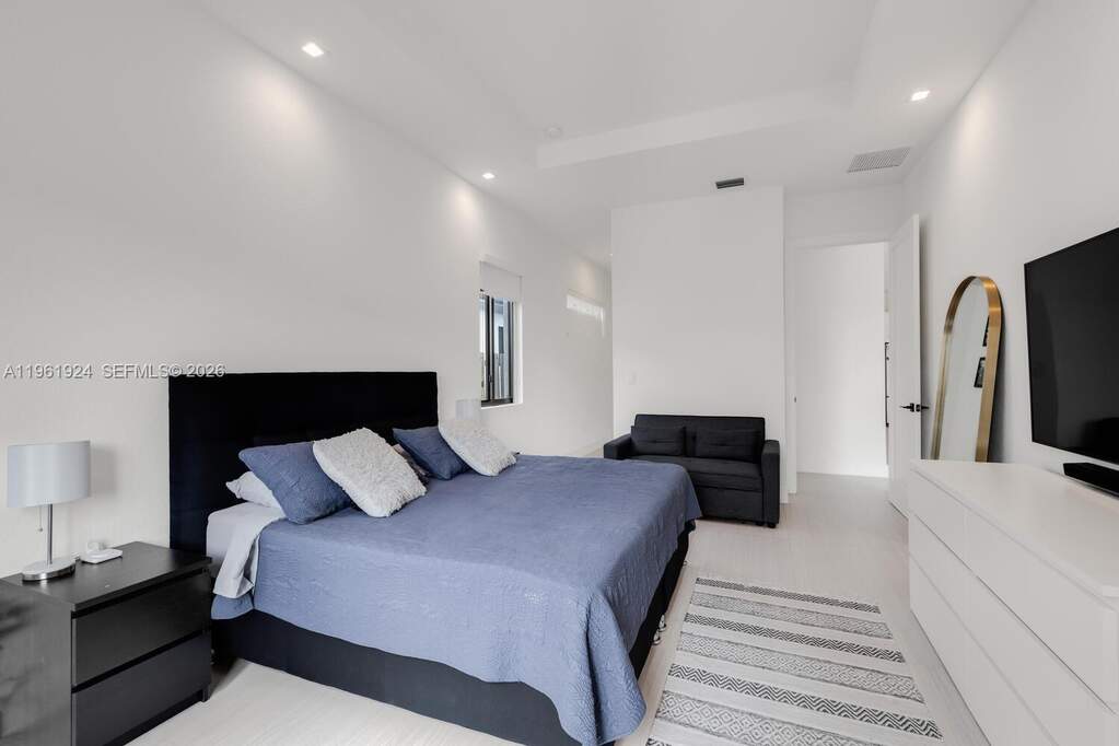 4 Bedroom Single Family Home/House's Image 26