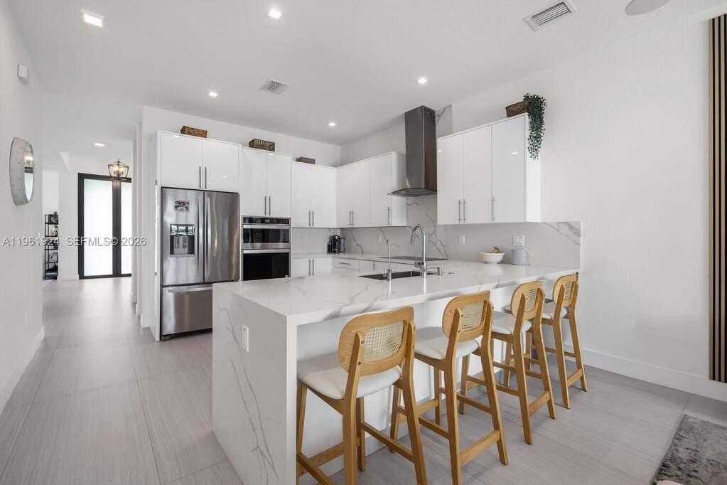 4 Bedroom Single Family Home/House's Image 28