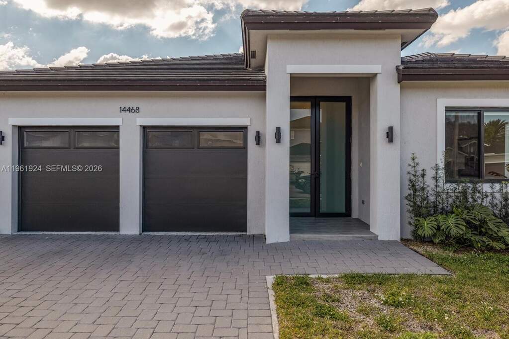 4 Bedroom Single Family Home/House's Image 40