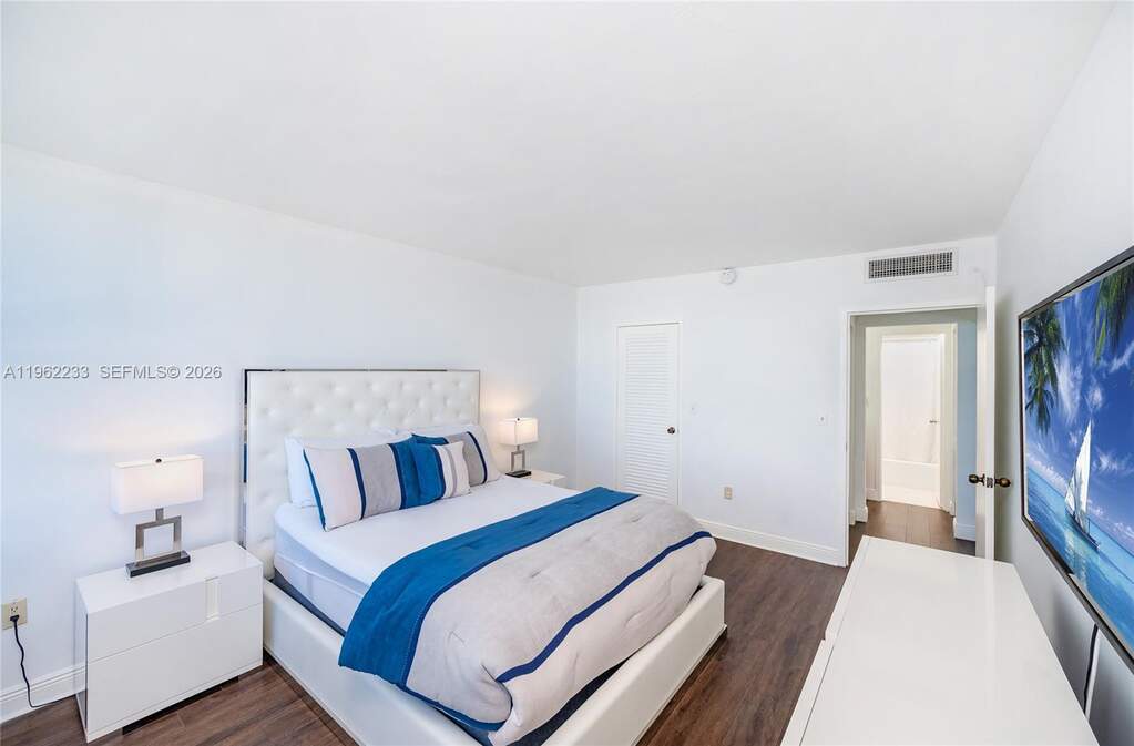 1 Bedroom Apartment/Flat's Image 13