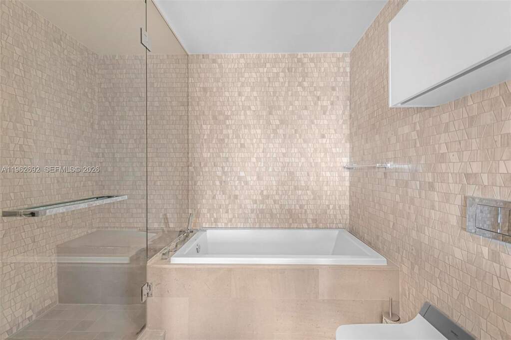 1 Bedroom Apartment/Flat's Image 7