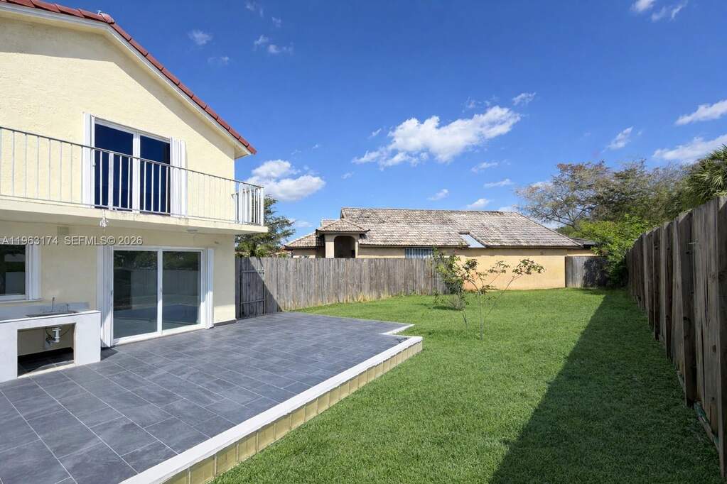 4 Bedroom Single Family Home/House's Image 7