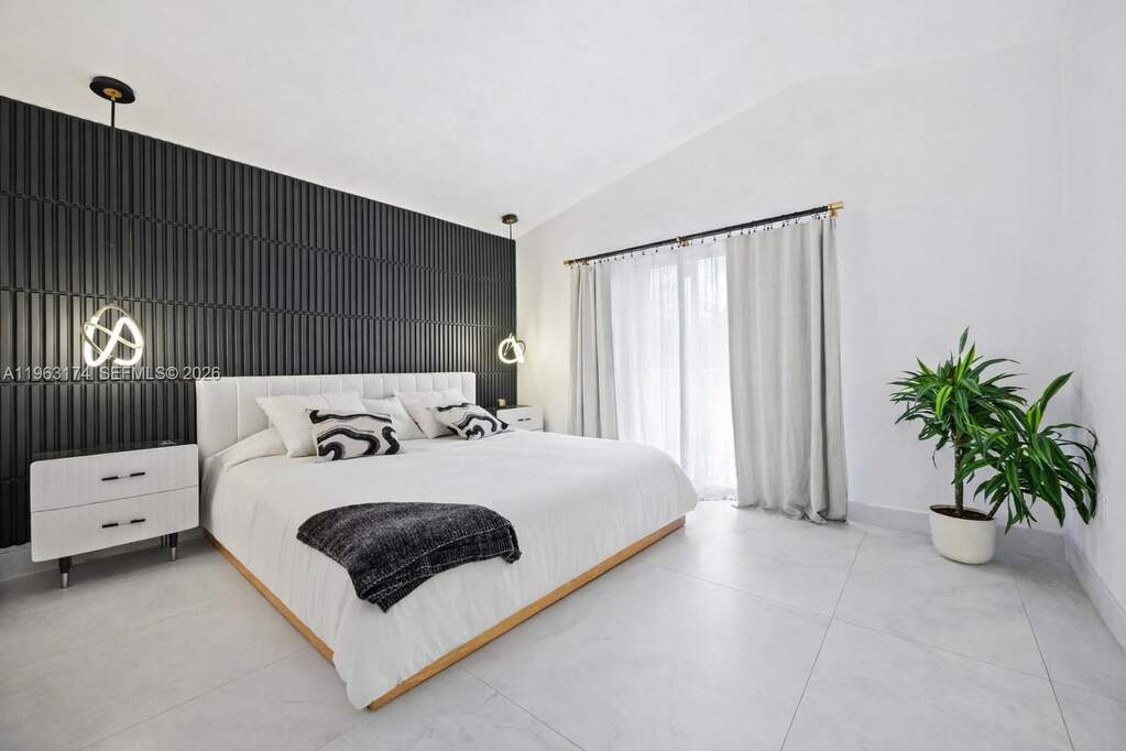 4 Bedroom Single Family Home/House's Image 11