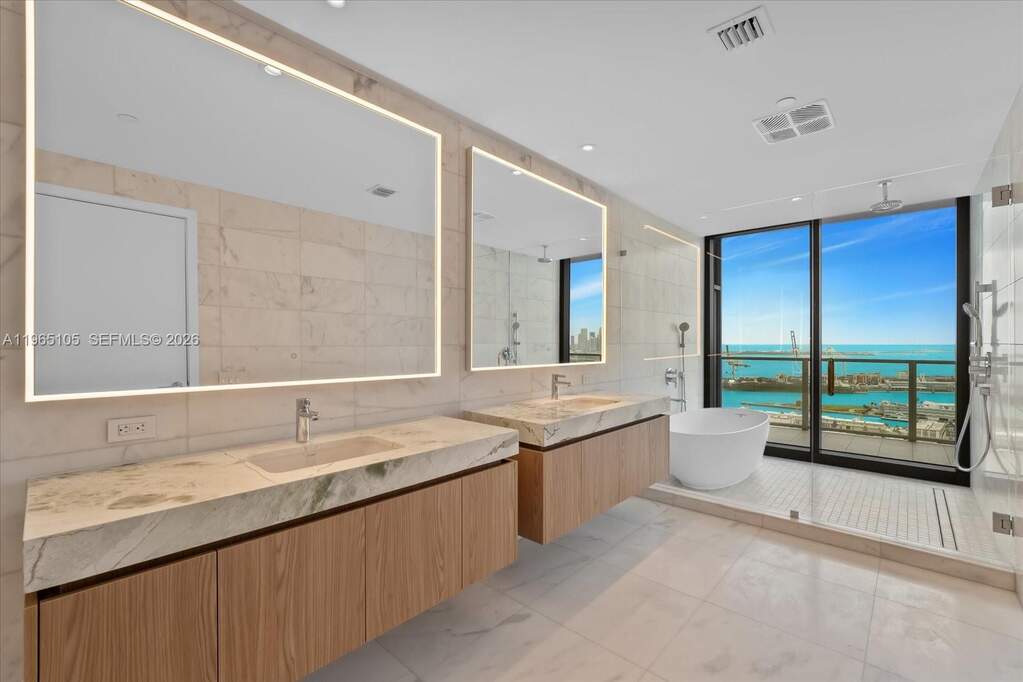 3 Bedroom Apartment/Flat's Image 11