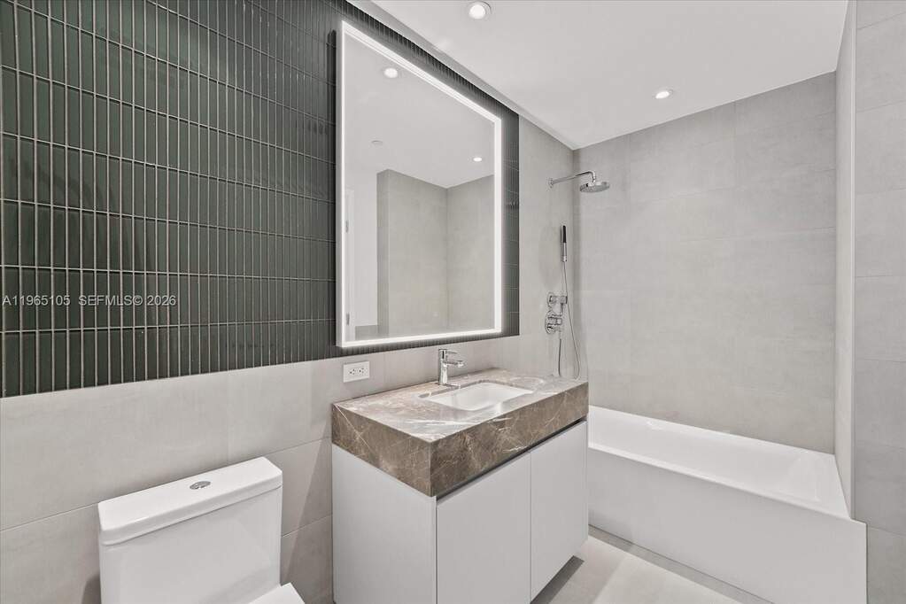 3 Bedroom Apartment/Flat's Image 18