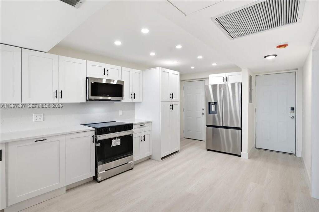 2 Bedroom Apartment/Flat's Image 8