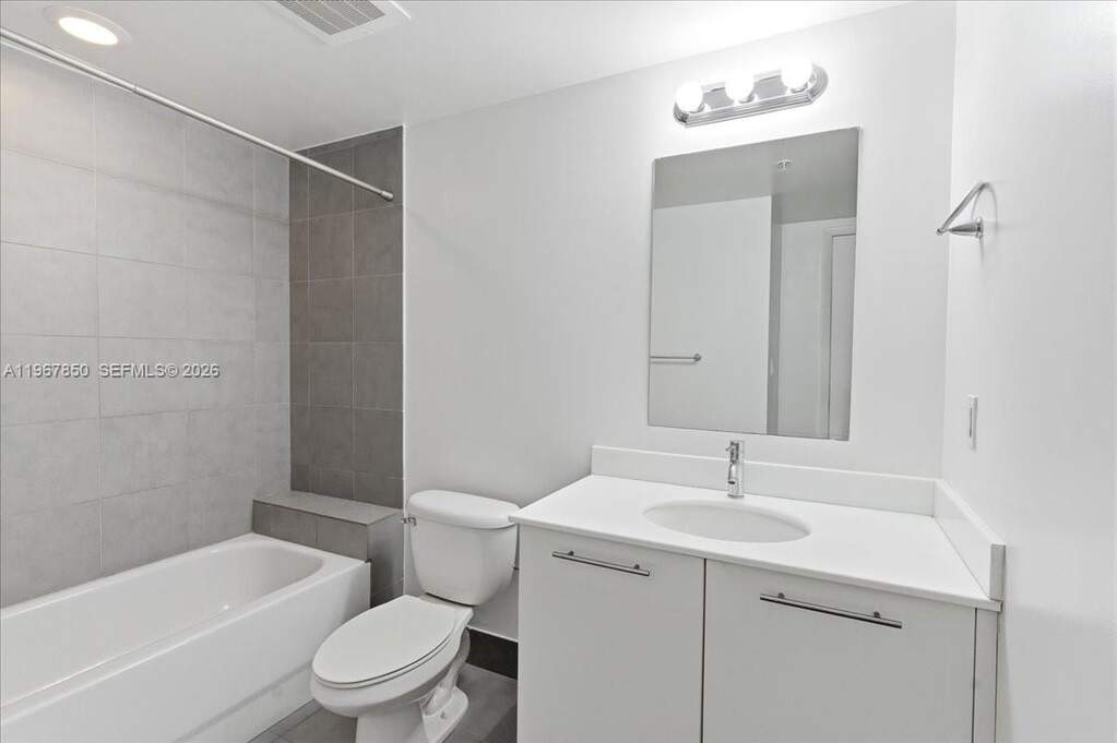 2 Bedroom Apartment/Flat's Image 24