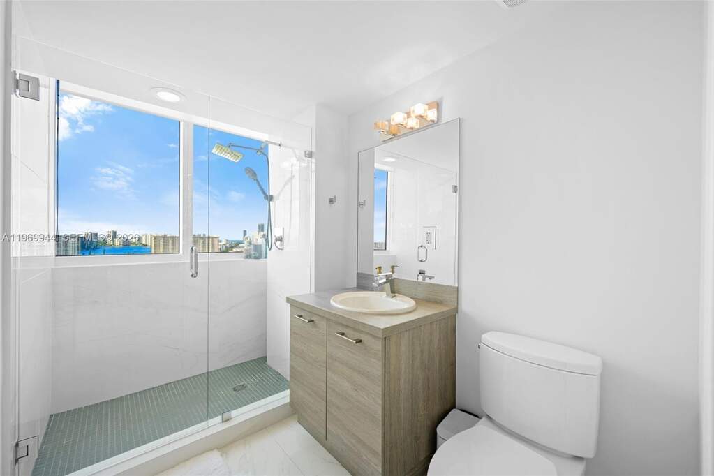 4 Bedroom Apartment/Flat's Image 11