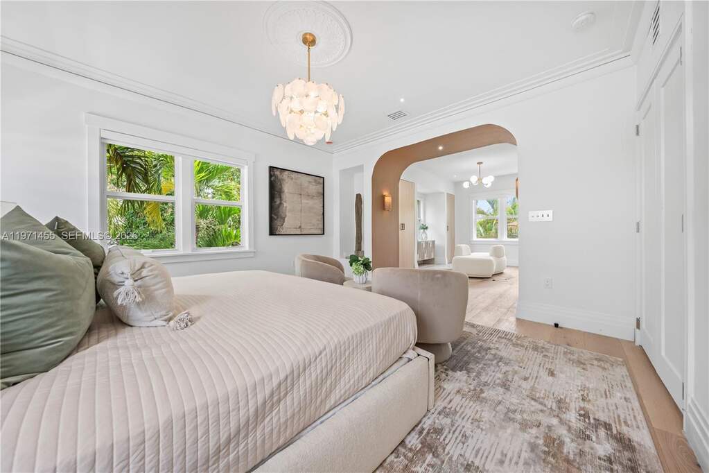 4 Bedroom Single Family Home/House's Image 28