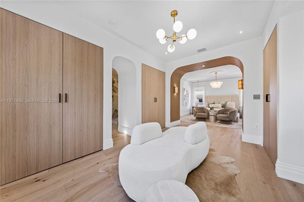 4 Bedroom Single Family Home/House's Image 33