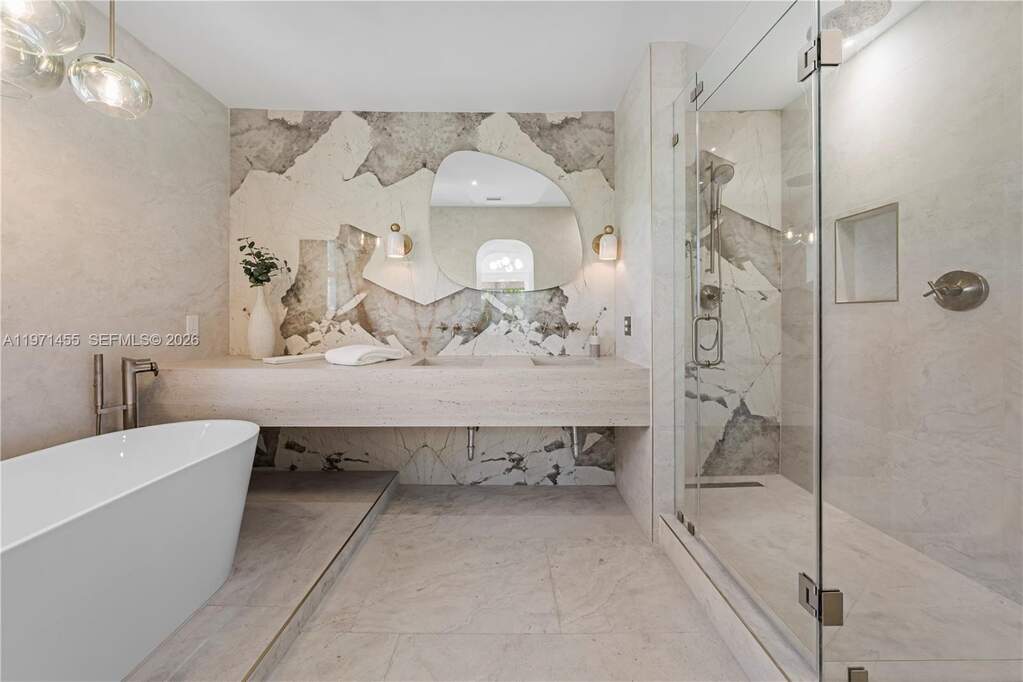 4 Bedroom Single Family Home/House's Image 37