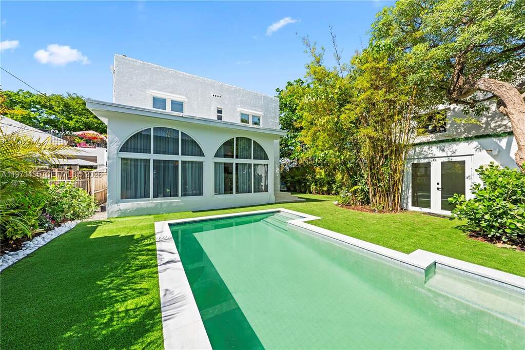 4 Bedroom Single Family Home/House's Image 49