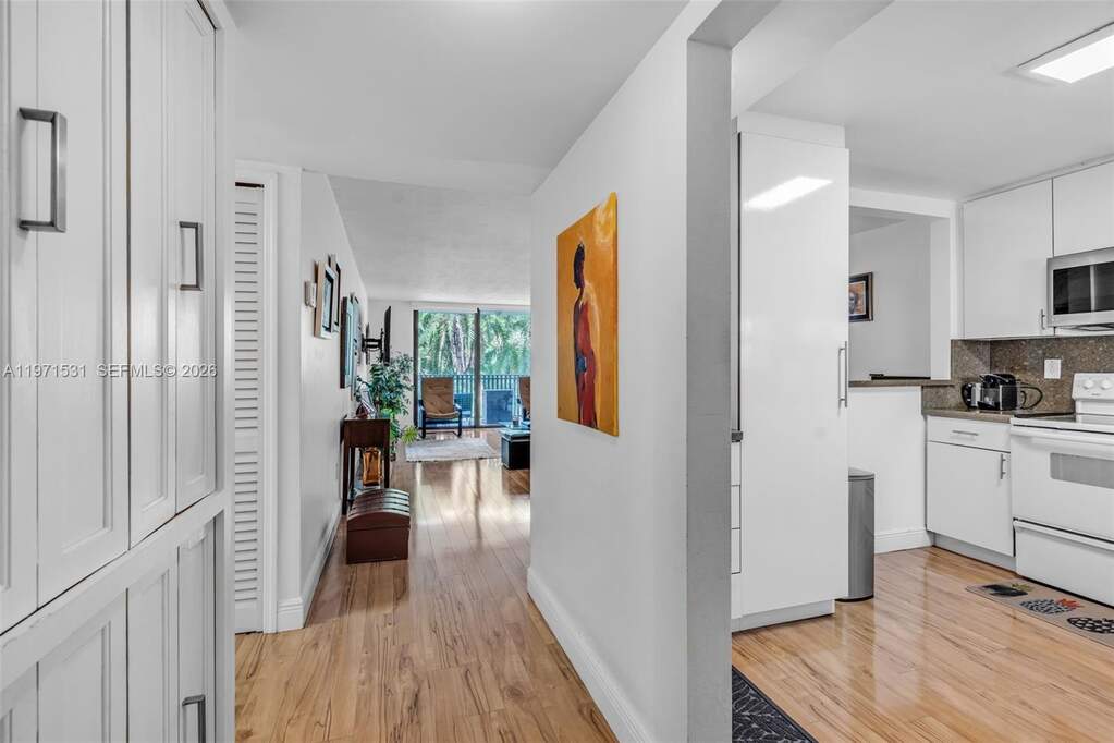 2 Bedroom Apartment/Flat's Image 6