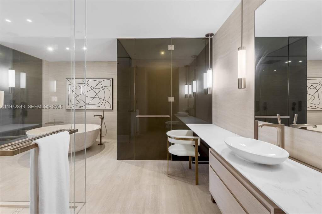 4 Bedroom Apartment/Flat's Image 28