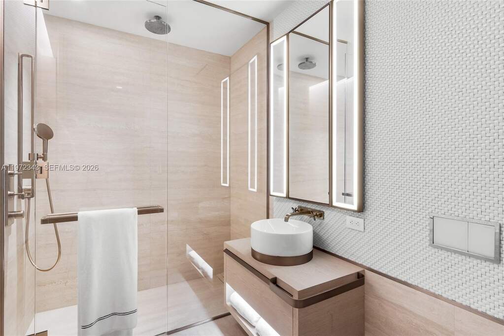 4 Bedroom Apartment/Flat's Image 36