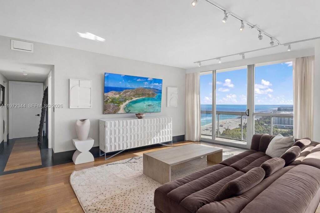 2 Bedroom Apartment/Flat's Image 6