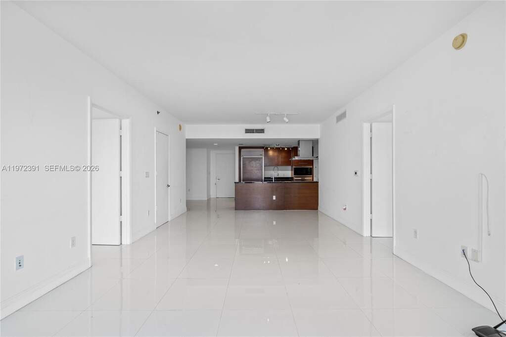 2 Bedroom Apartment/Flat's Image 8