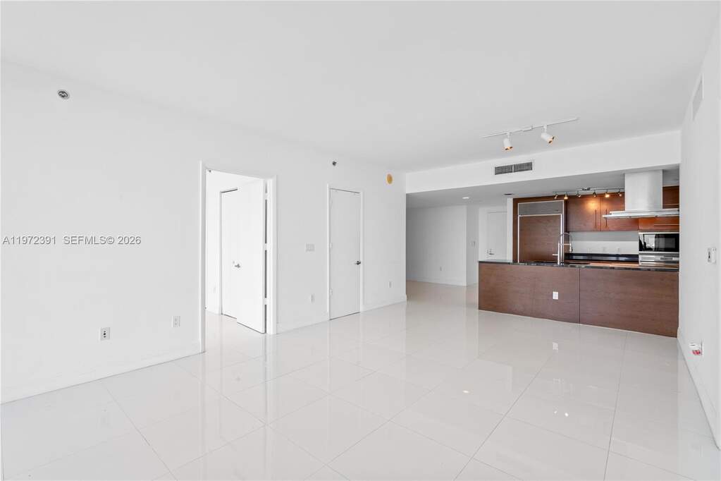 2 Bedroom Apartment/Flat's Image 10