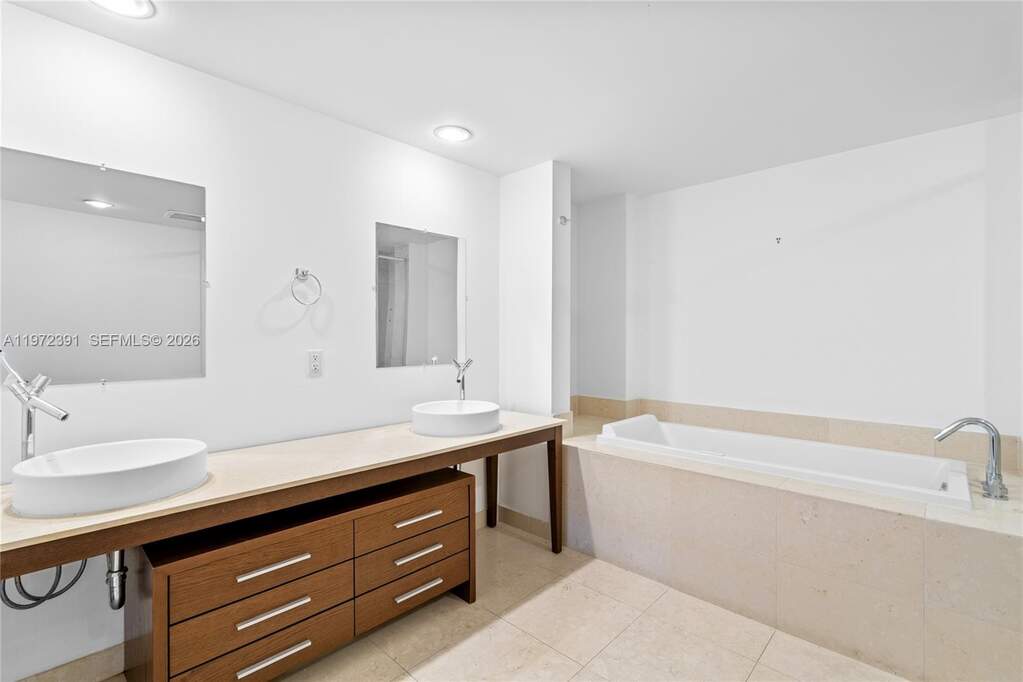 2 Bedroom Apartment/Flat's Image 30