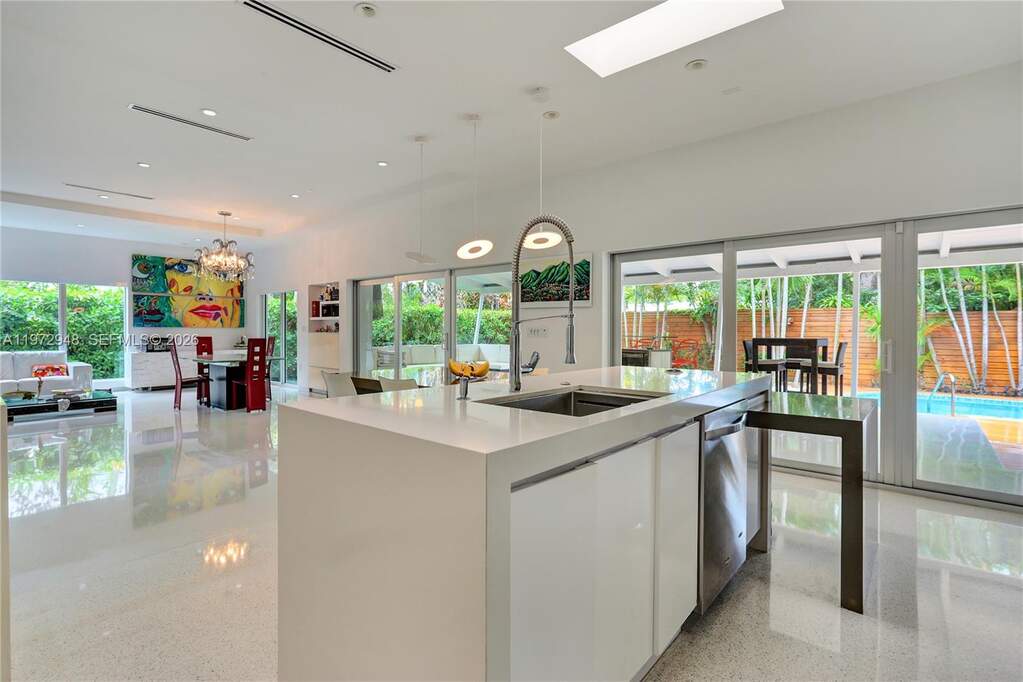 4 Bedroom Single Family Home/House's Image 12