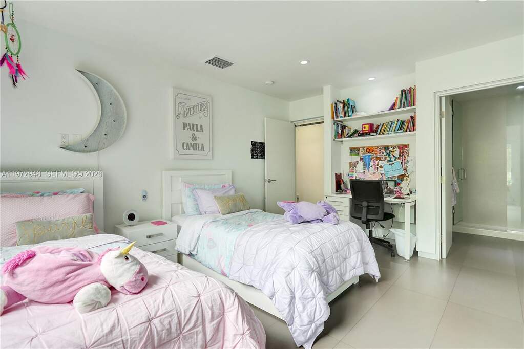 4 Bedroom Single Family Home/House's Image 20