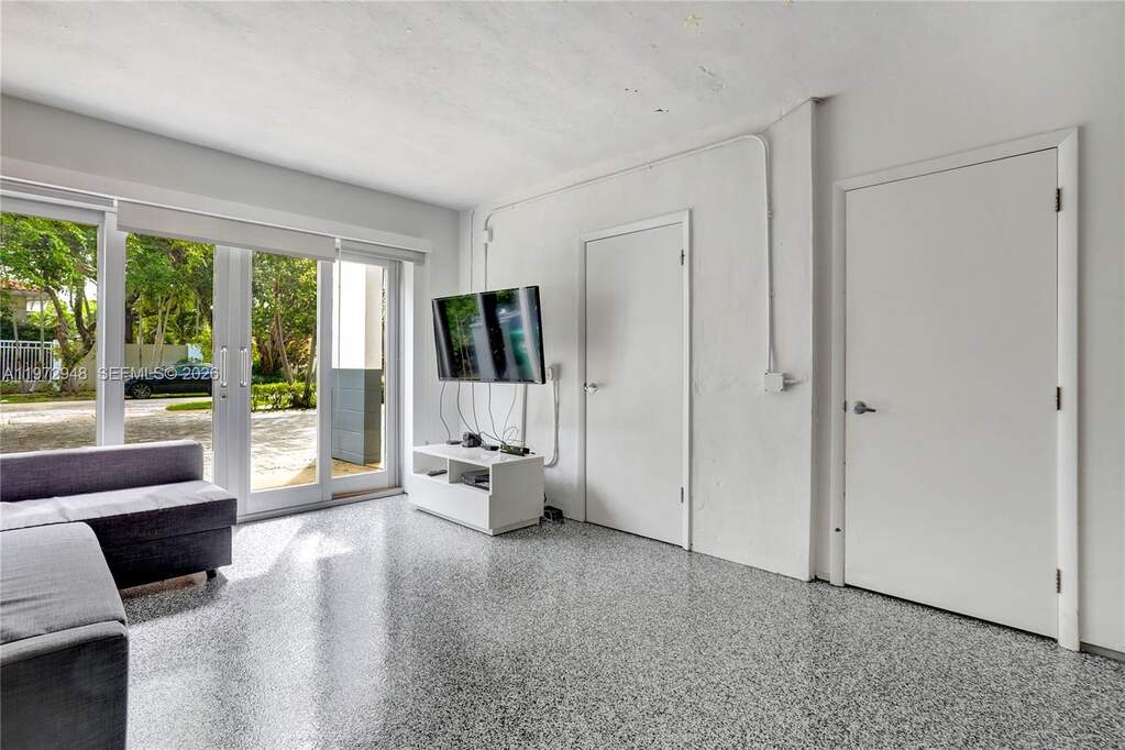 4 Bedroom Single Family Home/House's Image 27