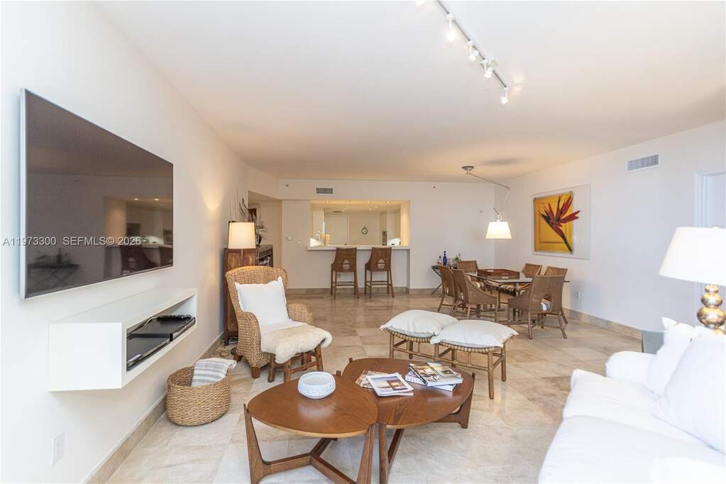 2 Bedroom Apartment/Flat's Image 12