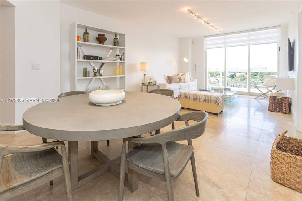 2 Bedroom Apartment/Flat's Image 7