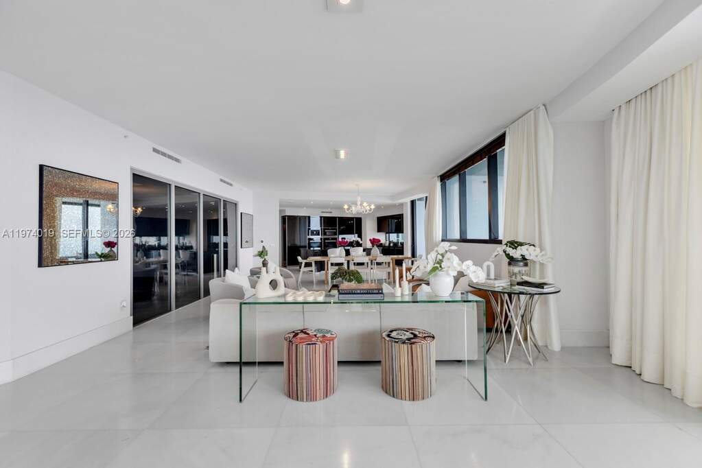 4 Bedroom Apartment/Flat's Image 8